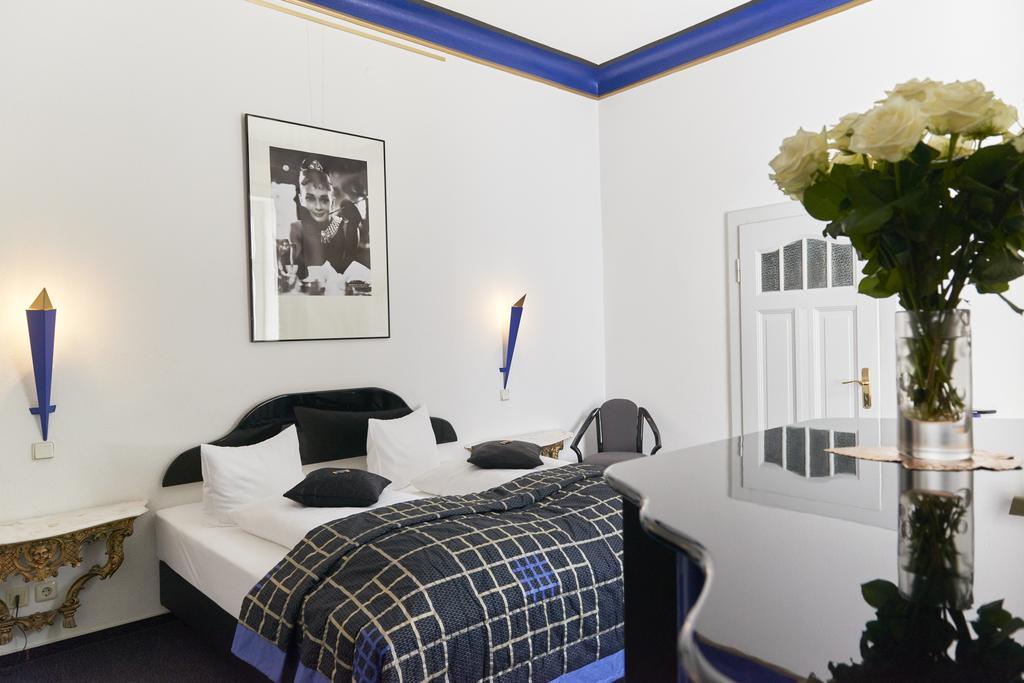Design-hotel Zur Abtei 3* Aken